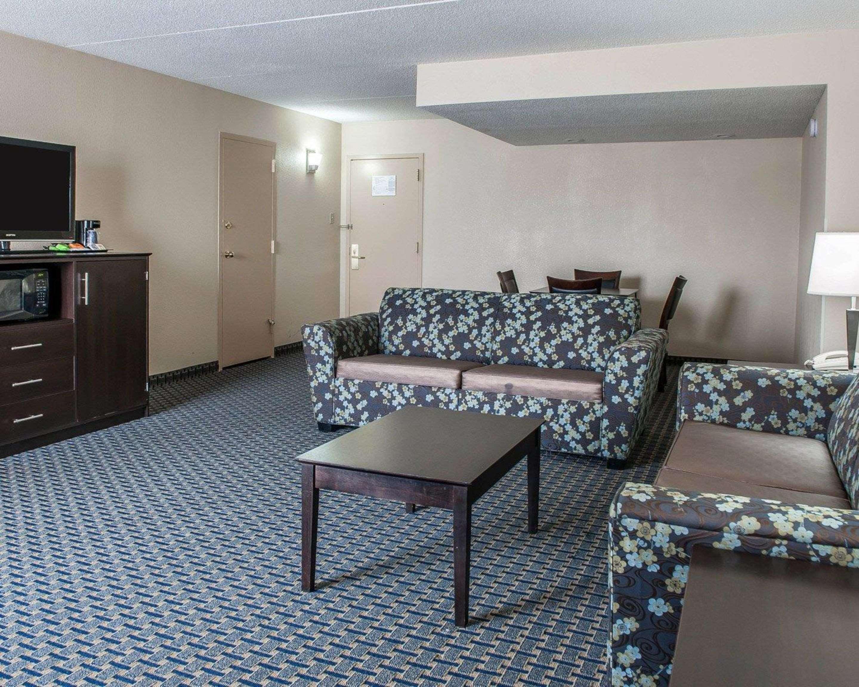 Quality Inn Terre Haute University Area Exteriér fotografie